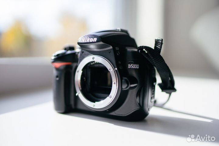 Зеркальный фотоаппарат Nikon d5000 body