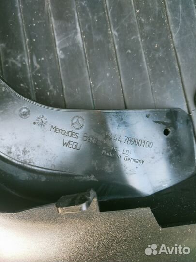 Брызговики задние Мерседес V 250