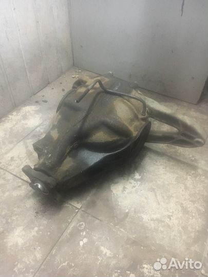 Редуктор заднего моста W639