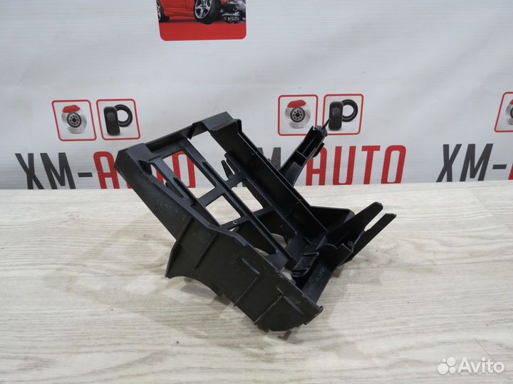 Кронштейн электронного блока Audi A7