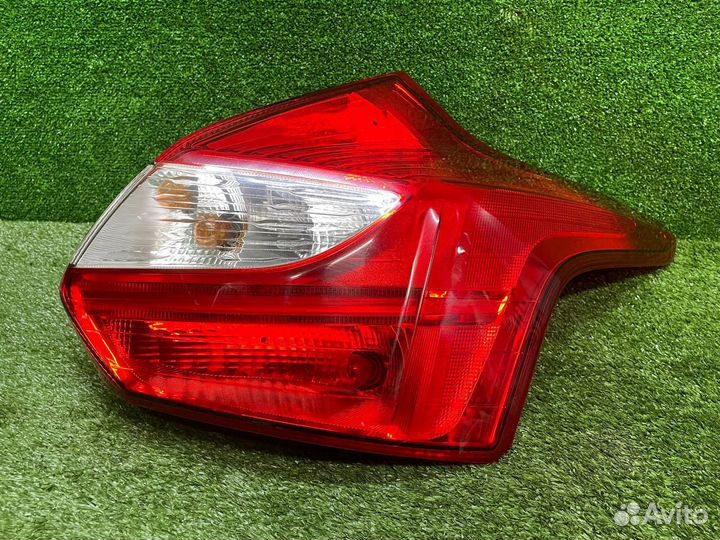 Правый фонарь ford focus 3 хэтчбек дорестайлинг