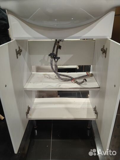 Тумба для ванной с раковиной