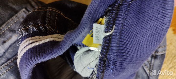 Продам утепленные джинсы на мальчика рост 110