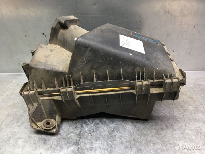 Корпус воздушного фильтра Volkswagen Bora