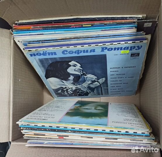 Виниловые пластинки много