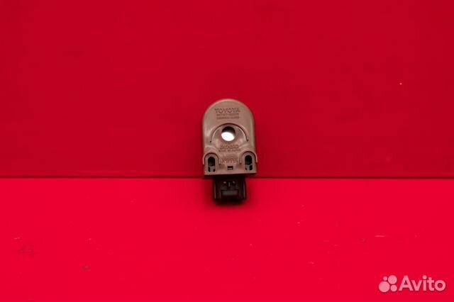 Датчик открытия двери Toyota Land Cruiser 200 1VD