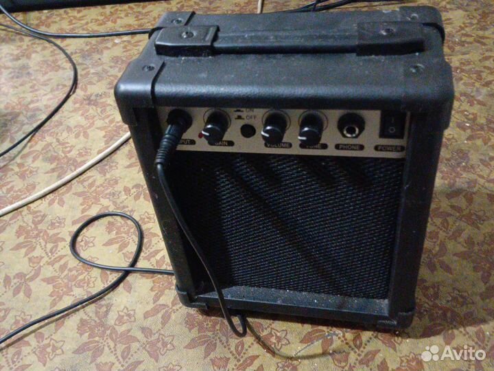 Электрогитара