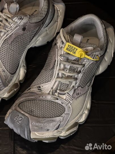 Кроссовки Balenciaga Stapler Sneaker in Beige Grey