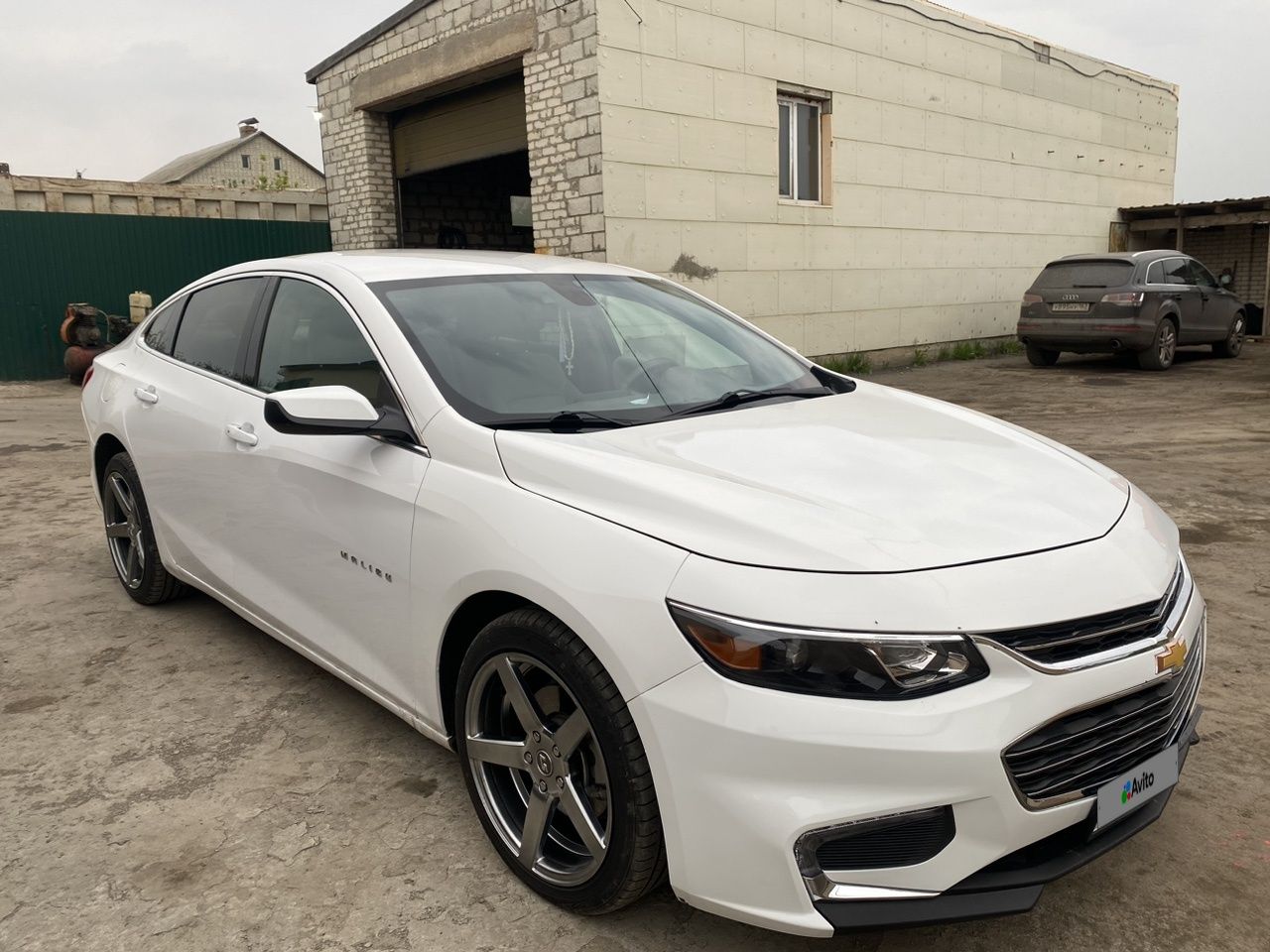 Chevrolet Malibu: фото владельца
