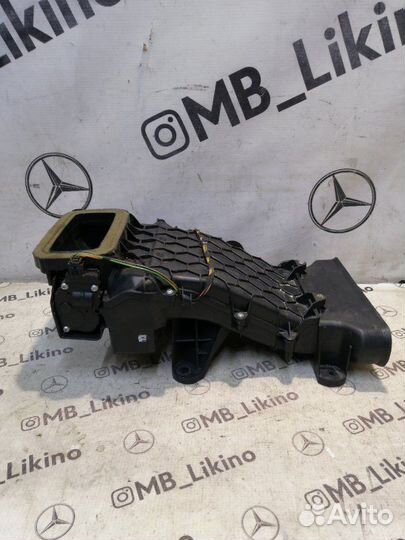Воздуховод печки задний Mercedes R-Class W251