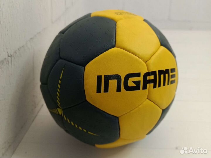 Гандбольный мяч