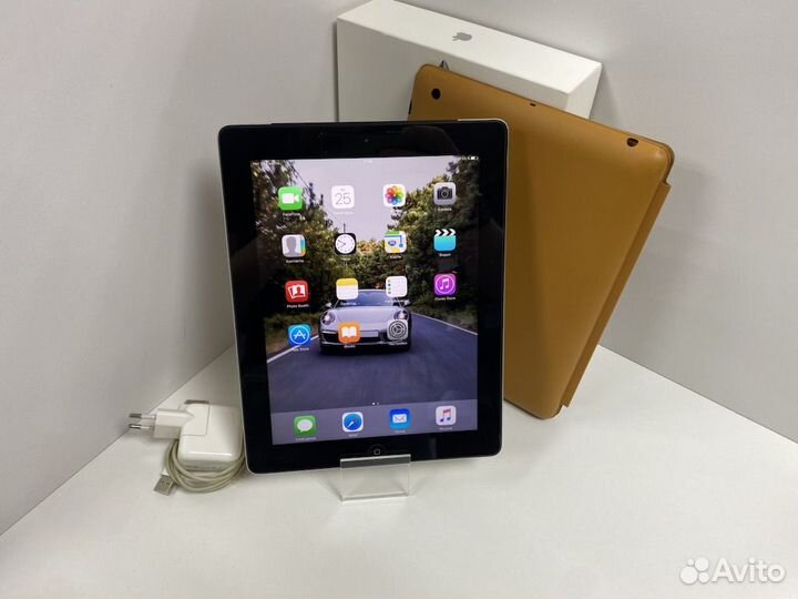 Планшет с SIM-картой Apple iPad 3 32Gb Wi-Fi + Cel