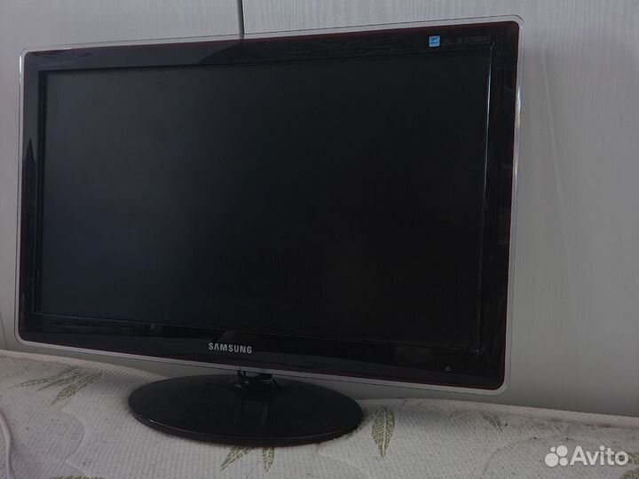 Монитор Samsung SyncMaster P2370H