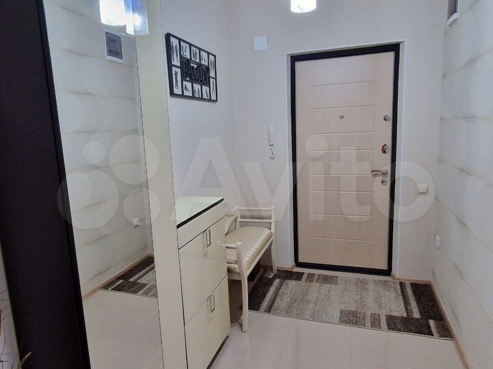 2-к. квартира, 72,2 м², 8/17 эт.