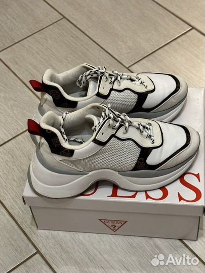 Кроссовки женские guess 38 размер