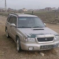 Subaru Forester 2.0 AT, 1998, битый, 354 000 км, с пробегом, цена 150 000 руб.