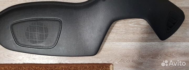 Продаю кожаную накладку на панель Hyundai Tucson 2