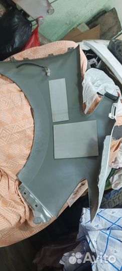 Крыло переднее левое ниссан серена