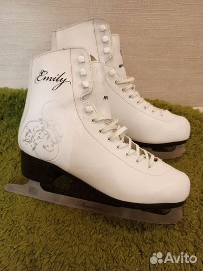 Коньки фигурные 41 размер продам или обменяю на 40