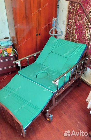 Медицинская кровать для лежачих больных
