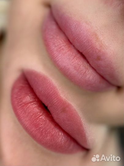 Модель перманентный макияж губ/бровей