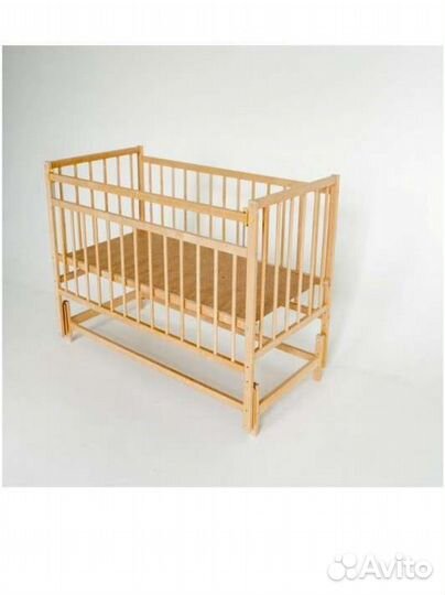 Детская кроватка с продольным маятником