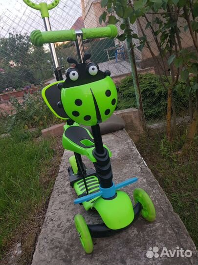 Самокат детский трехколесный с сиденьем б/у