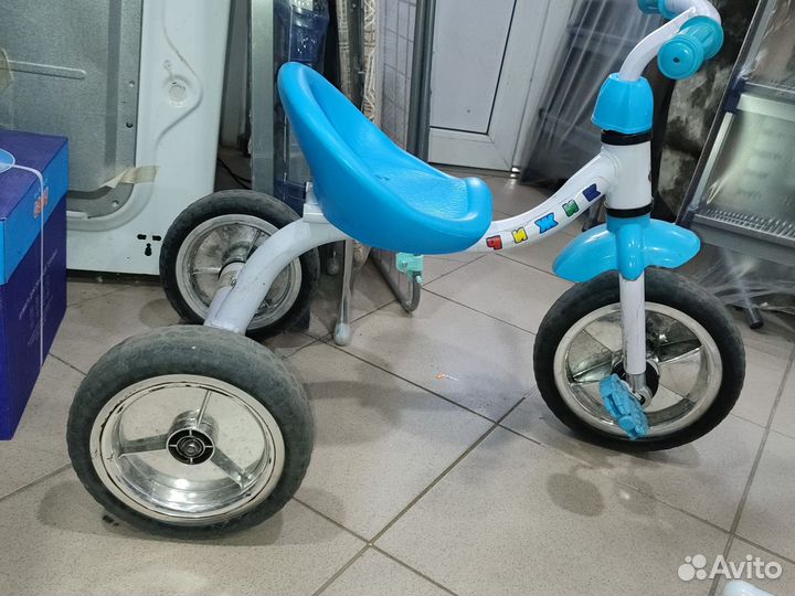 Трехколесный велосипед Чижик