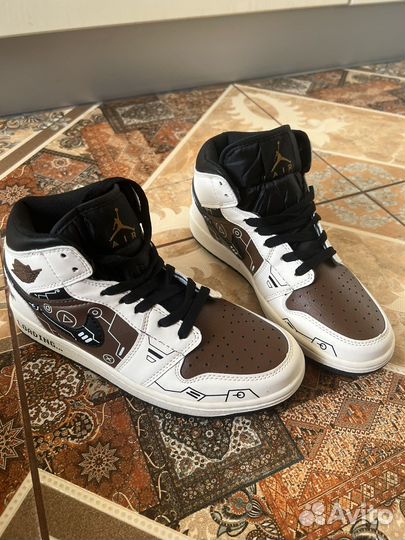 Кроссовки nike джордан