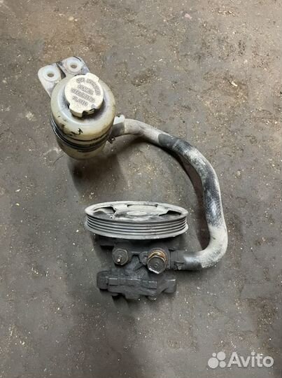 Mitsubishi lancer 9 Насос Гидроусилителя