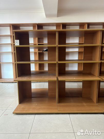 Полки витрины