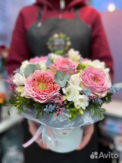 Флорист продавец цветов