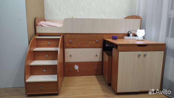 Кровать чердак (+стол, комод, лестница)