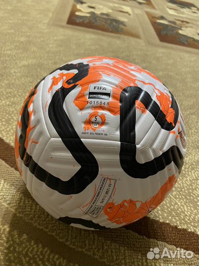 Футбольный мяч Nike Flight чемпионат Англии 23-24