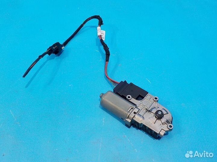 Моторчик люка opel Meriva B 2010-2018