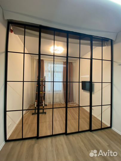 Двери купе для зонирования пространства