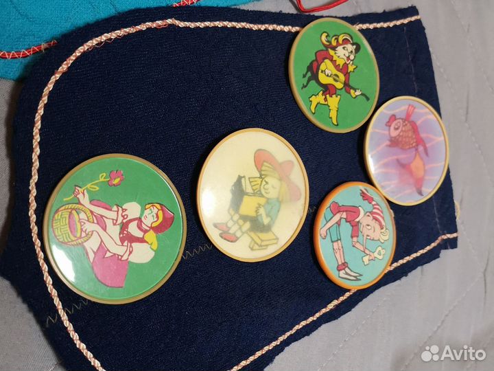 Детские значки СССР