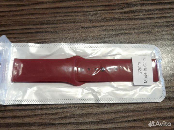 Ремешком силиконовый 22мм отдам за шоколадку