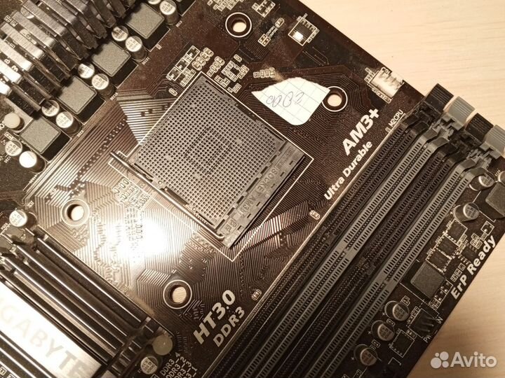 Материнская плата gigabyte