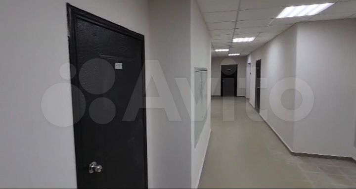 2-к. квартира, 68,3 м², 1/9 эт.