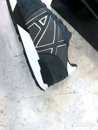 Кроссовки Armani