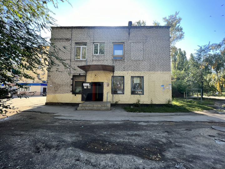 Продаётся 2эт отдельно стоящего здания в центре