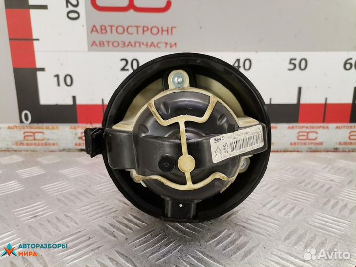 Моторчик печки Peugeot 308 T7 2011 6441Z7