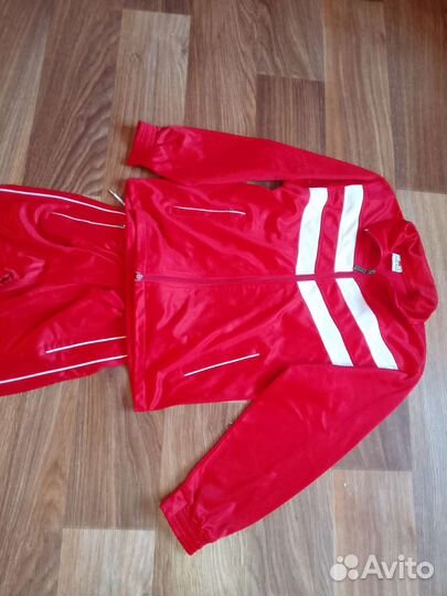 Спортивный костюм