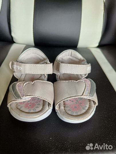 Сандалии для девочки