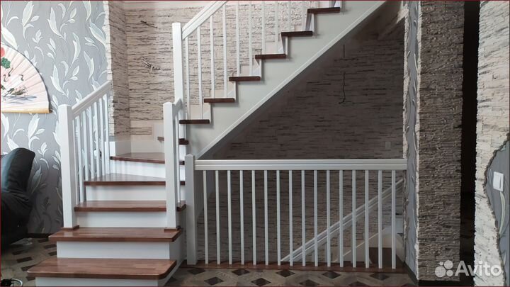 Деревянная лестница