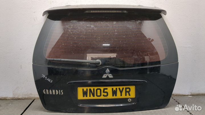 Крышка багажника Mitsubishi Grandis