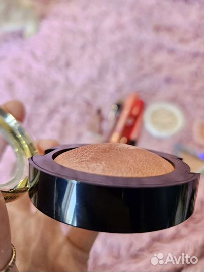 Косметика, румяна, помада, блеск, тинт