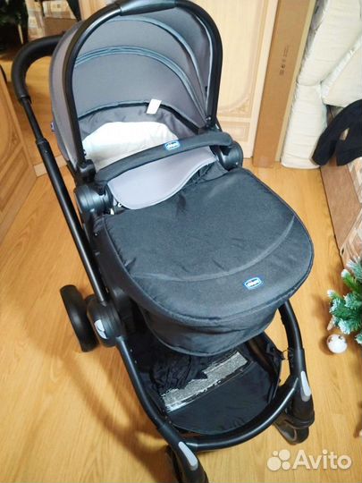 Коляска Chicco fully 2 в 1