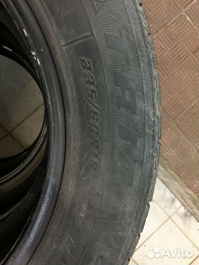Triangle THW10 235/60 R18